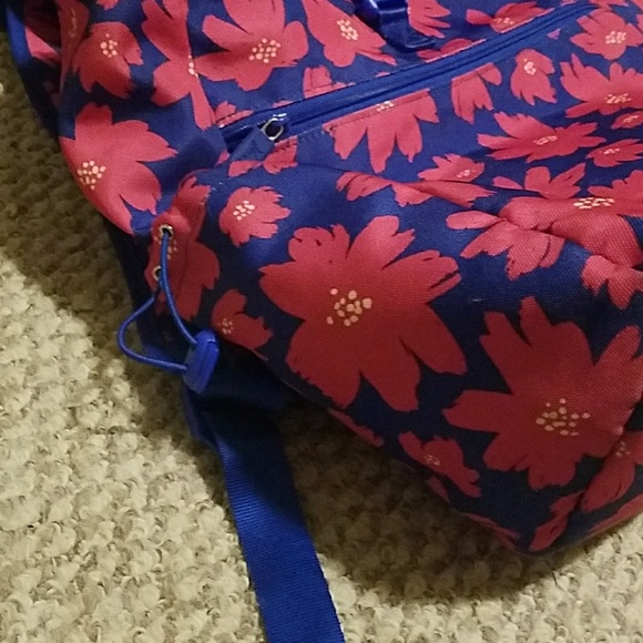 Vera Bradley Drawstring Backpack w/ Laptop Holder - Picture 6 of 8